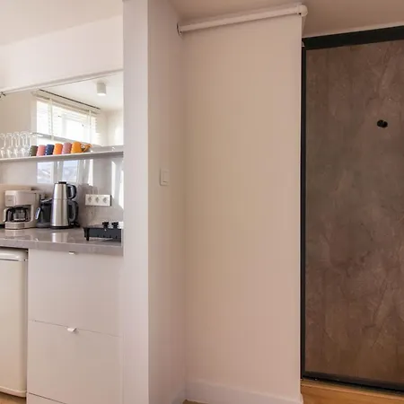 Daire Chic And Minimalist Balat *